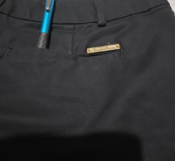 Michael Kors Black Women's Bermudas‎ - Picture 10 of 10